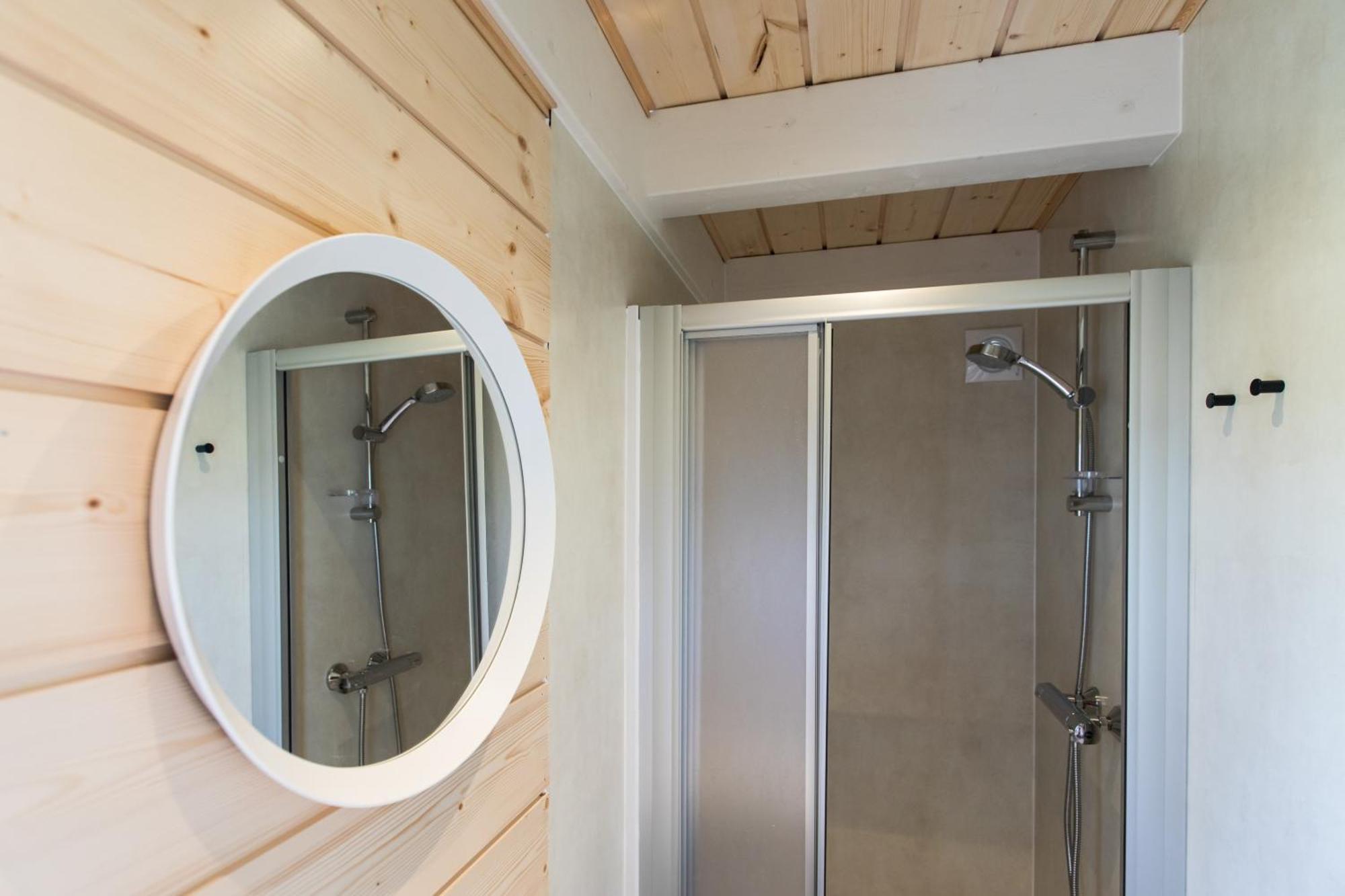 Tiny House - Optioneel Met Hottub Apartment Dokkum Exterior photo