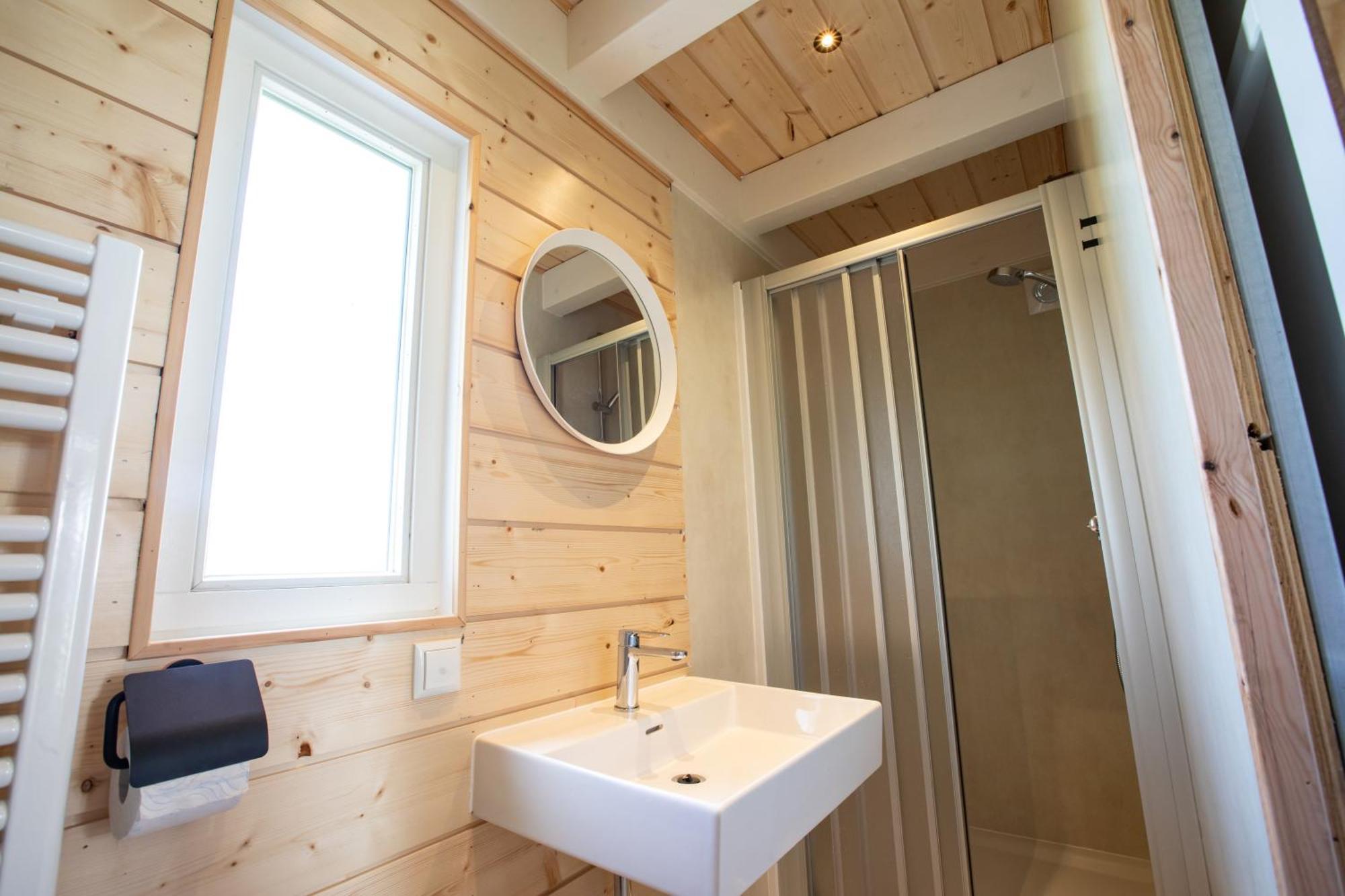 Tiny House - Optioneel Met Hottub Apartment Dokkum Exterior photo
